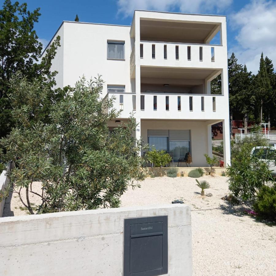 Apartmani Tin Starigrad Paklenica Exterior photo